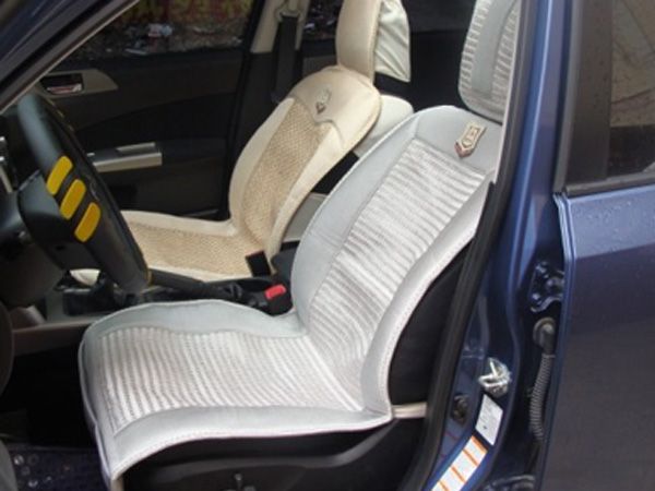汽車坐墊如何安裝固定？